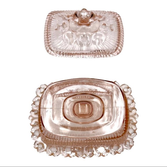 VINTAGE pink glass butter - sauce - grated cheese - container - Picture 8 of 10